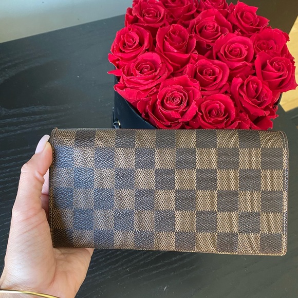 LOUIS VUITTON WALLET - Picture 3 of 10